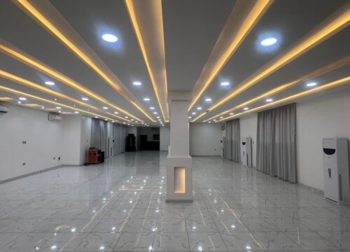 Ayinde Hall